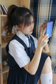 欧洲RAPPER潮水